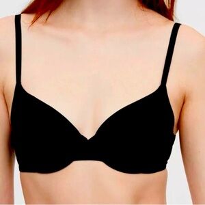 GAP GapBody Women's 32C Black
Everyday T-Shirt‎ Bra NWT